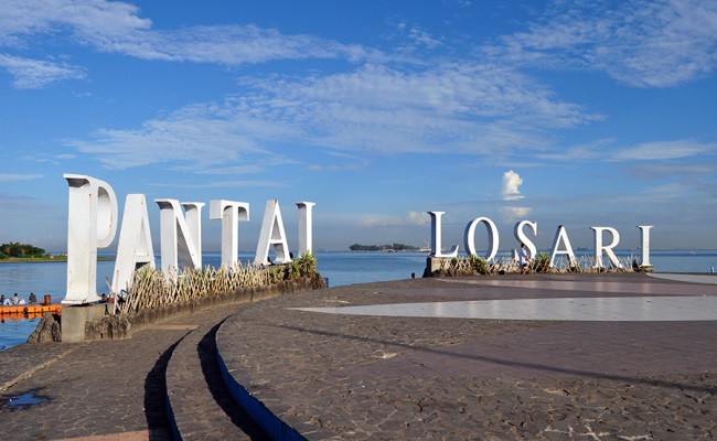 Menikmati Keindahan Pantai Losari: Destinasi Wisata yang Memikat